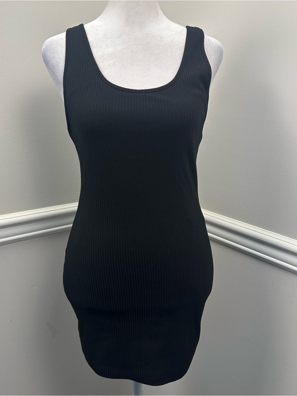 superdown Black Ribbed Scoop Neck Mini Dress XS